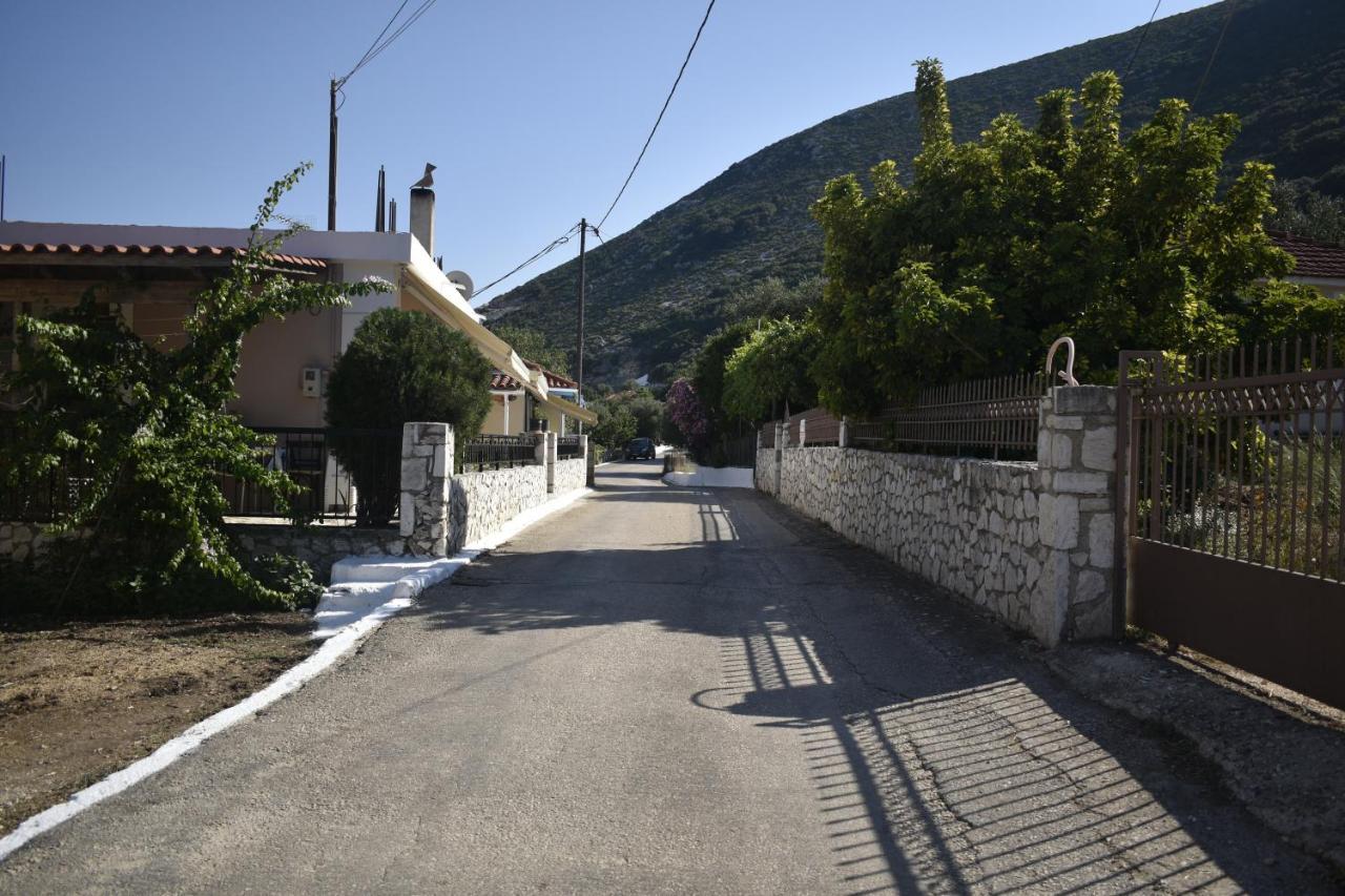Aggelikis Studio Apartment Zola Exterior photo